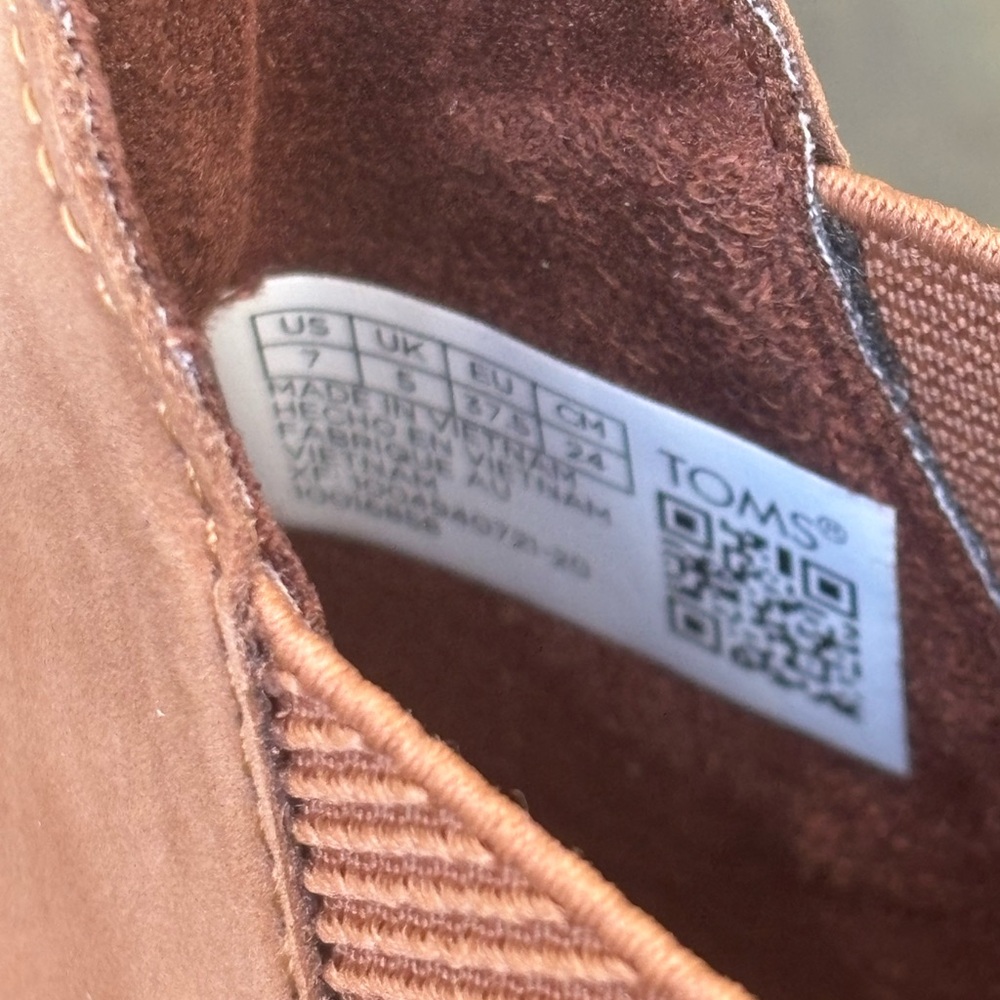 Toms Kelsey Boot NWT - Picture 10 of 13